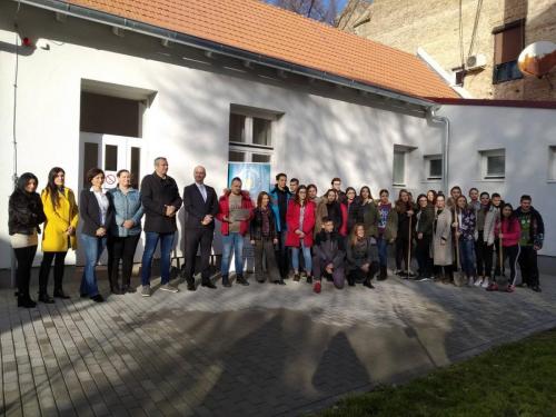 IMG-6a3cee5a1e28c6b94b464f51cd5fbec3-V